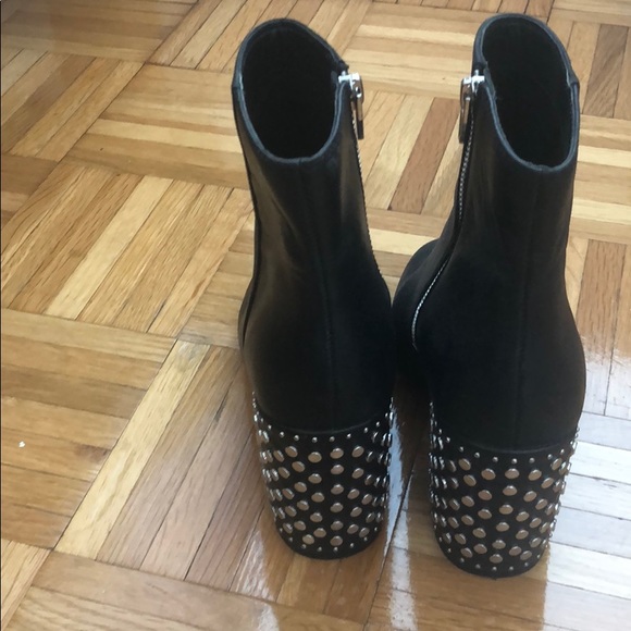 Booties - Picture 4 of 5